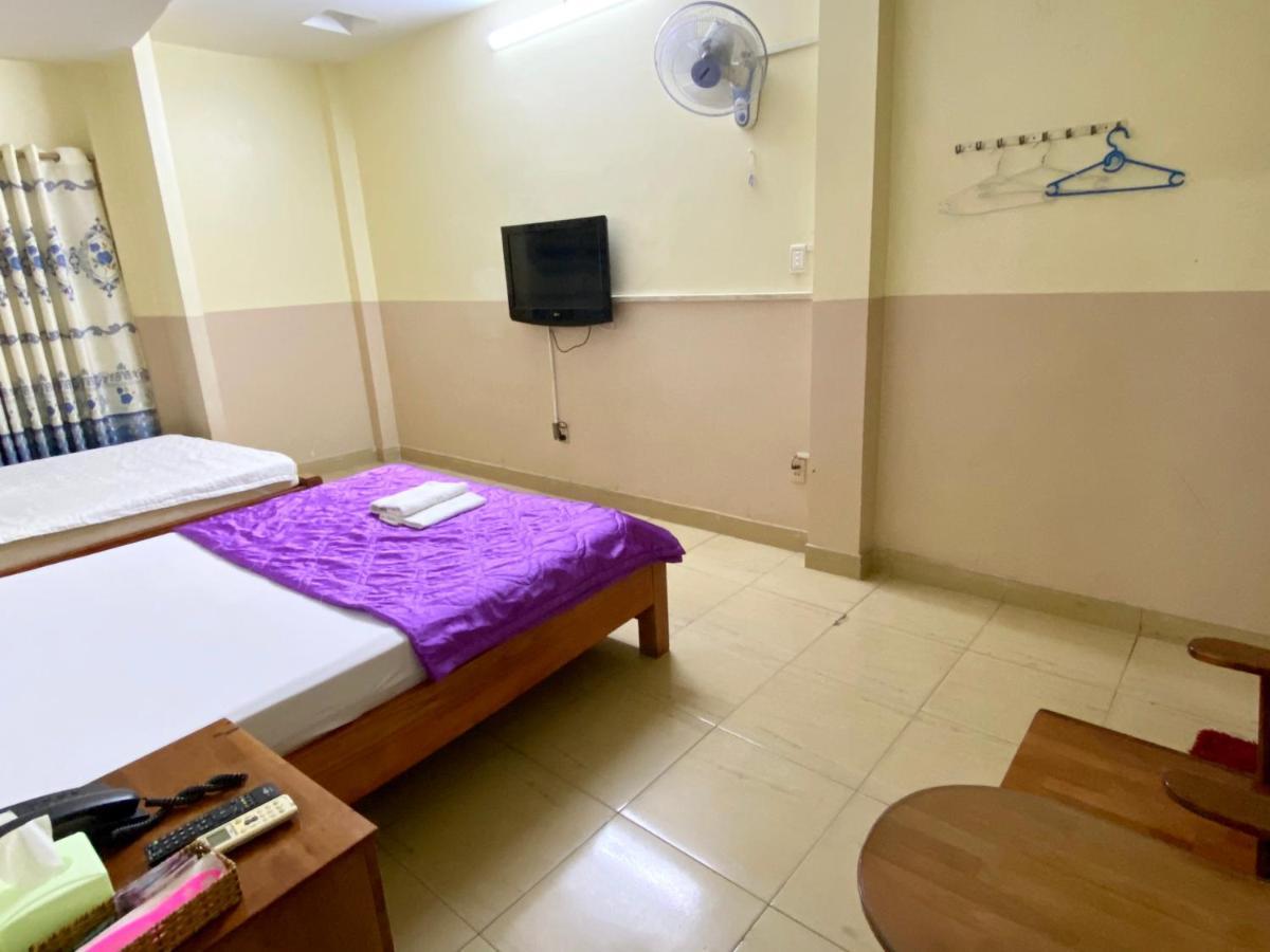 Ngoc Trinh Hotel Ho Chi Minh-stad Buitenkant foto
