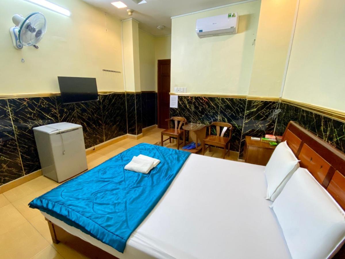 Ngoc Trinh Hotel Ho Chi Minh-stad Buitenkant foto