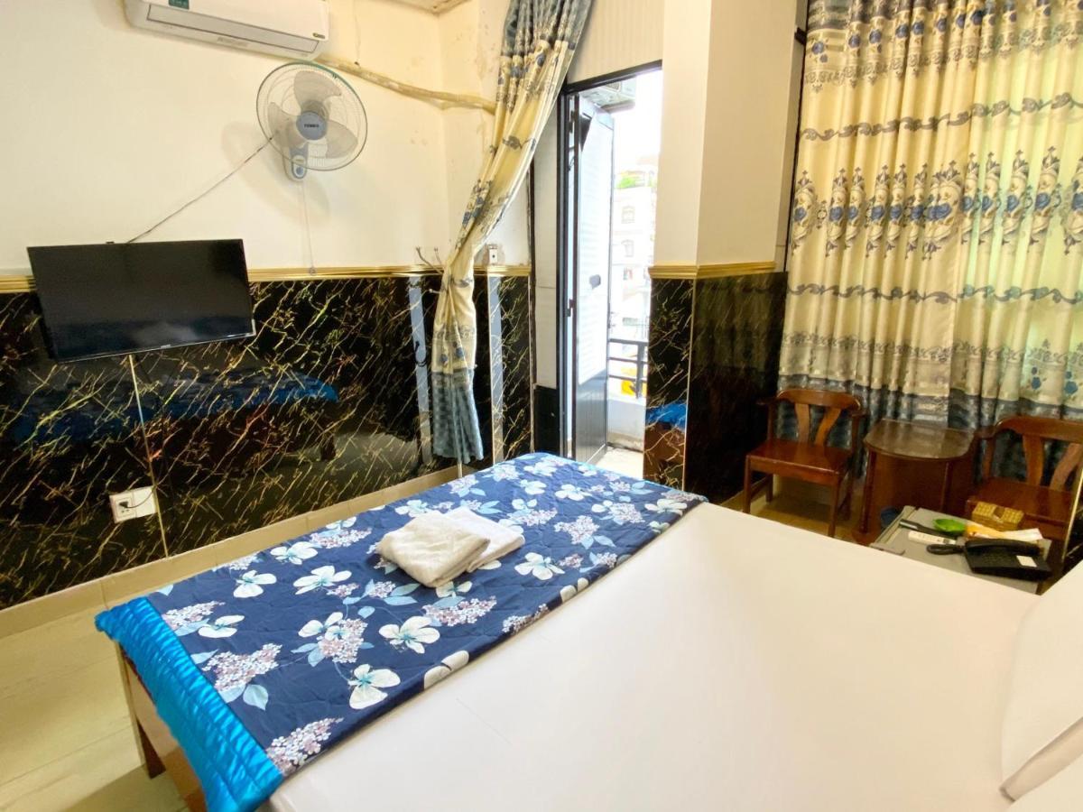 Ngoc Trinh Hotel Ho Chi Minh-stad Buitenkant foto