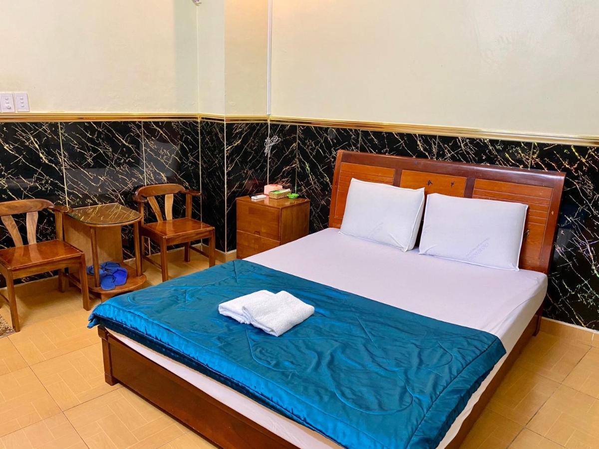 Ngoc Trinh Hotel Ho Chi Minh-stad Buitenkant foto