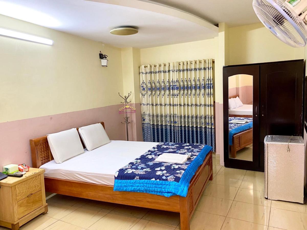 Ngoc Trinh Hotel Ho Chi Minh-stad Buitenkant foto